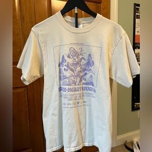 Graphic Print T-Shirt in Cream and Blue